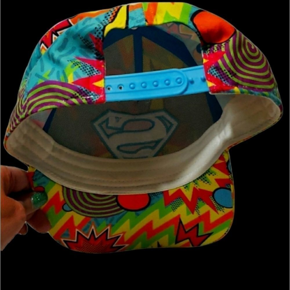 DC Comics Superman 90s Style Splash Style Colorful Snapback‎ - Picture 2 of 6